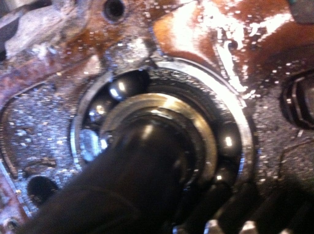 VW T3 gearbox destruction Mainshaft bearing failure